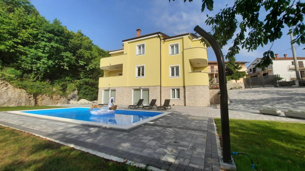 Apartman Ela Donji Rukavac Exterior photo