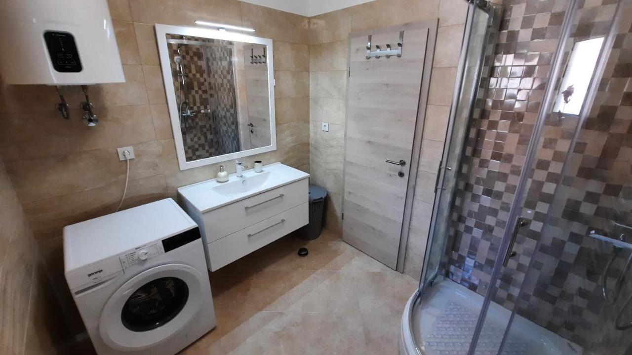 Apartman Ela Donji Rukavac Exterior photo